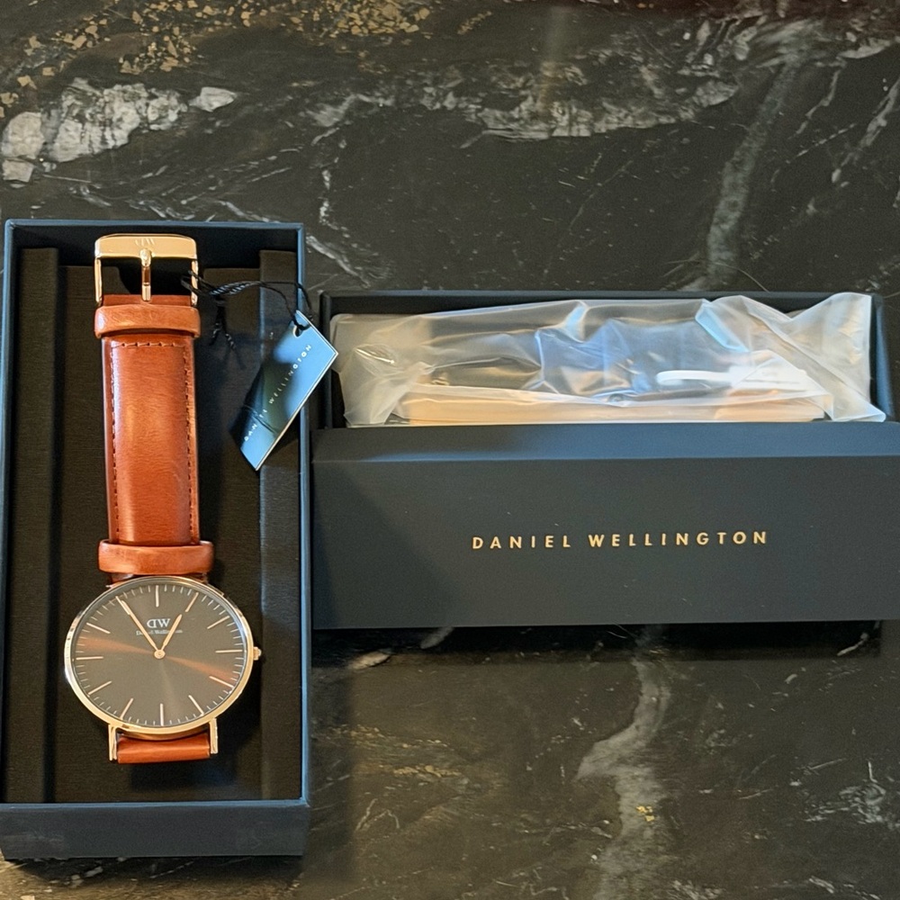 BRANDNEW Daniel Wellington Classic St Mawes Amber Rose Gold Watch + black strap
